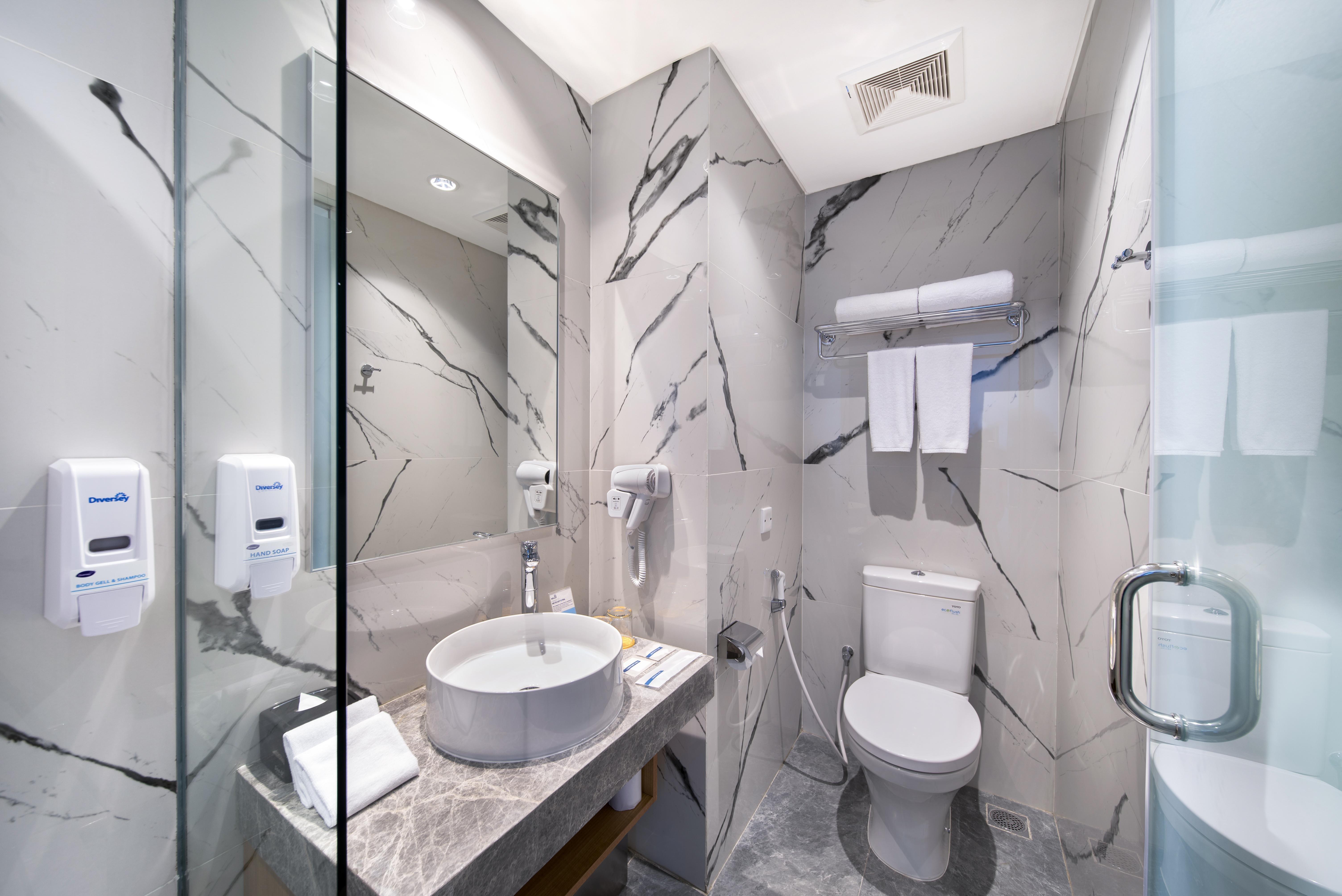 Holiday Inn Express Jakarta Matraman By Ihg Esterno foto
