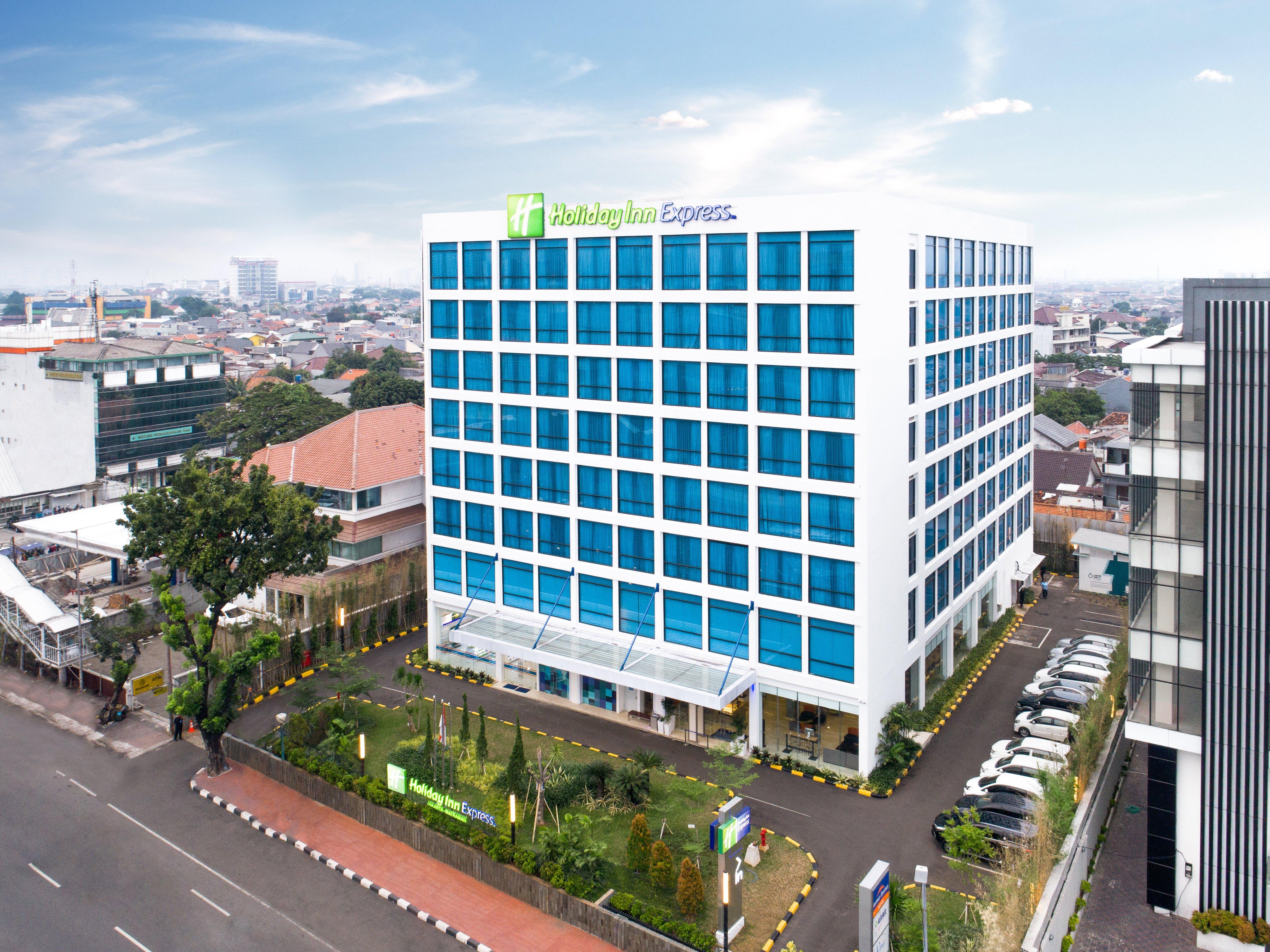 Holiday Inn Express Jakarta Matraman By Ihg Esterno foto