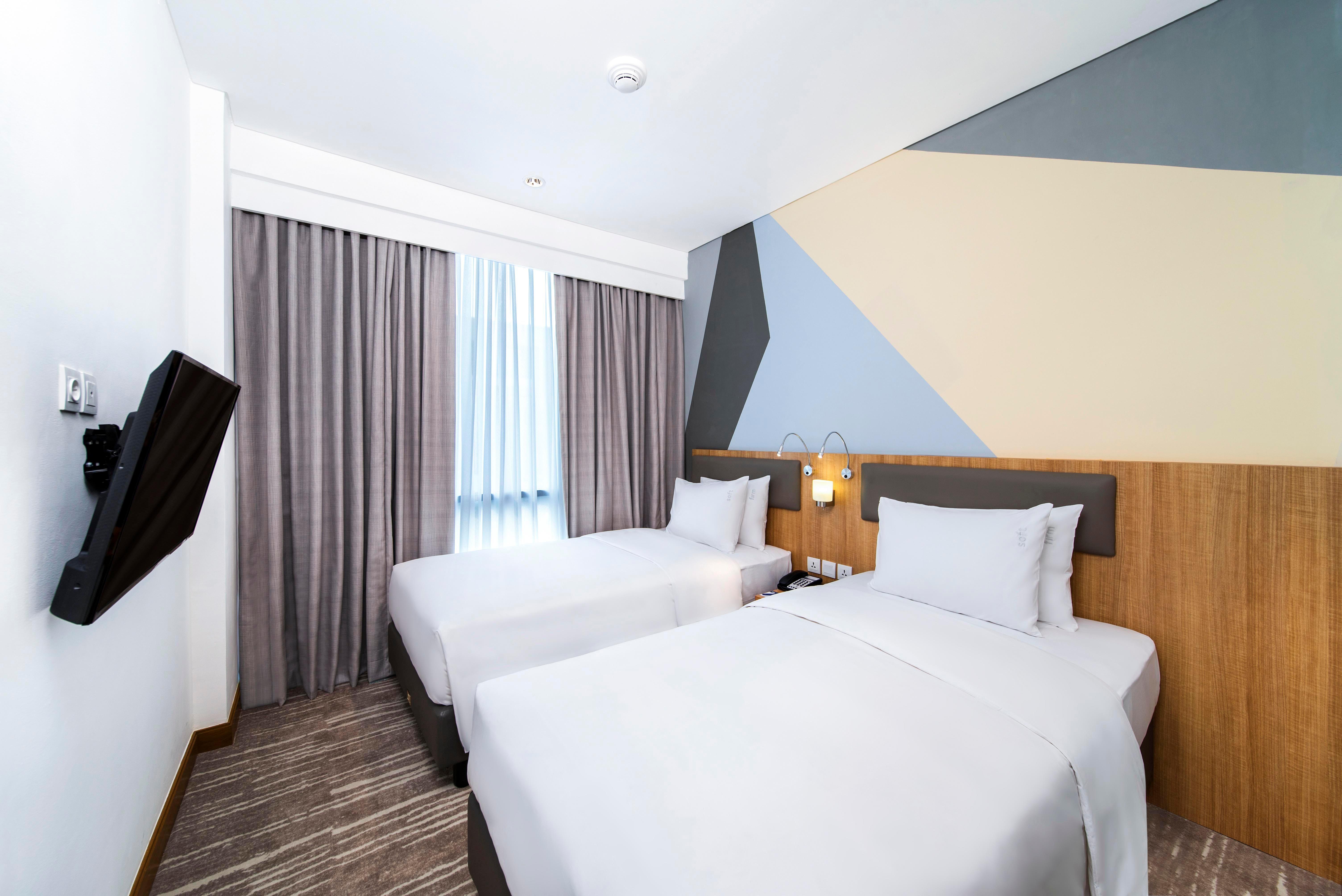 Holiday Inn Express Jakarta Matraman By Ihg Esterno foto