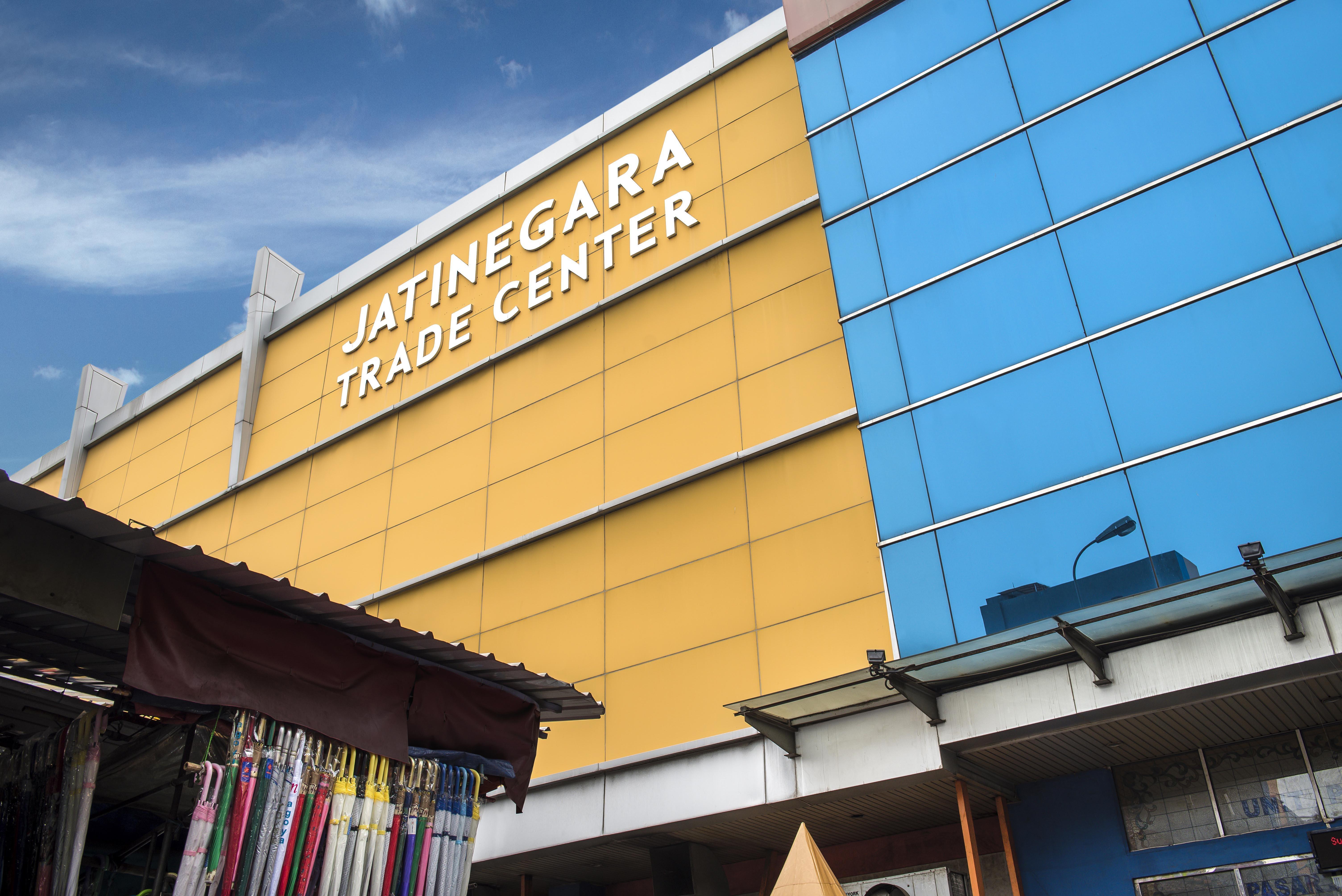 Holiday Inn Express Jakarta Matraman By Ihg Esterno foto